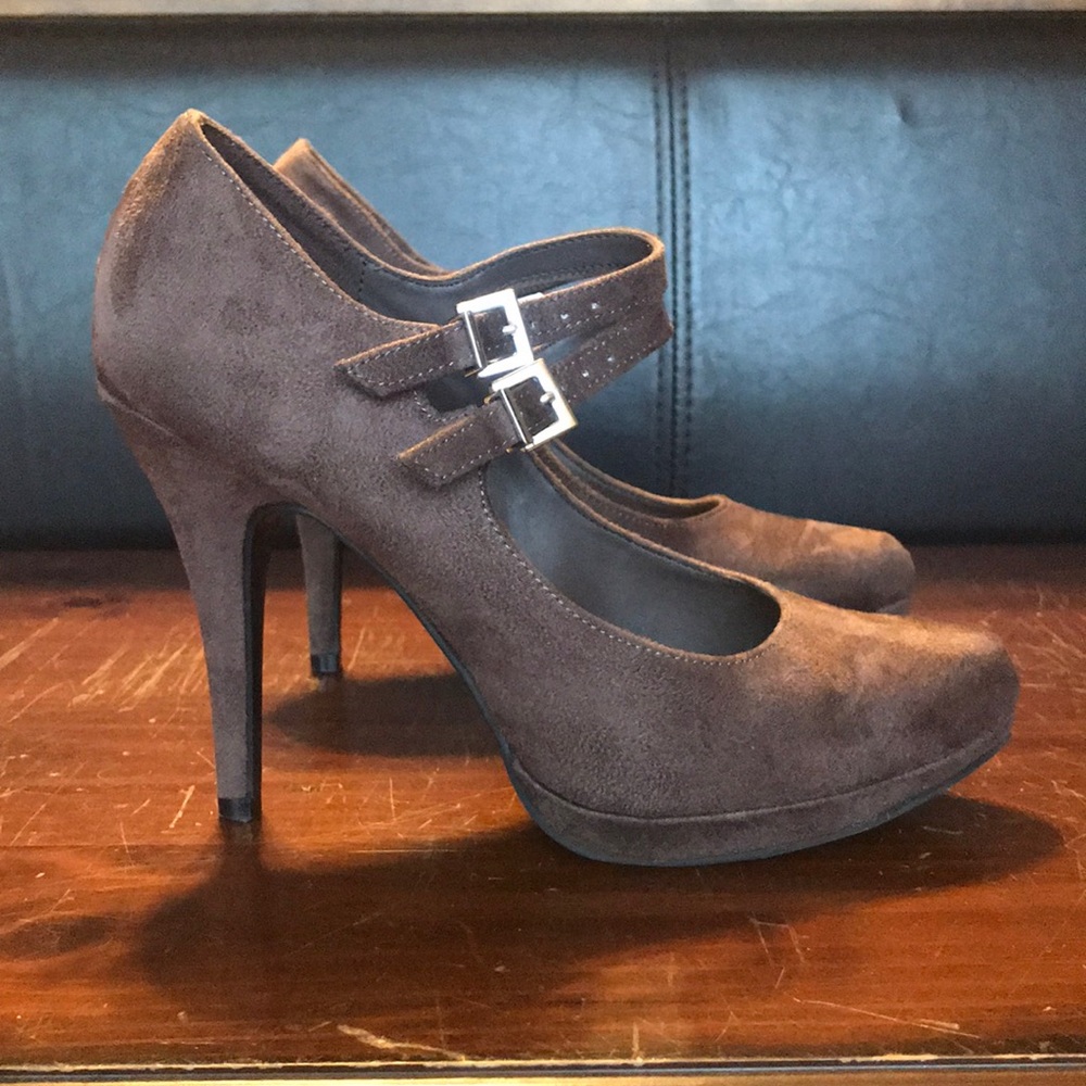 X-Appeal Pumps